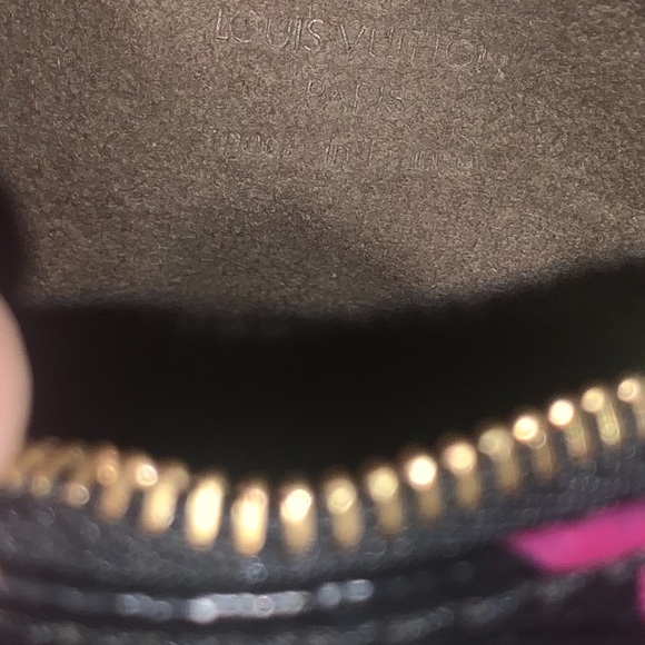 🌈LOUIS VUITTON🌈 - Picture 8 of 9